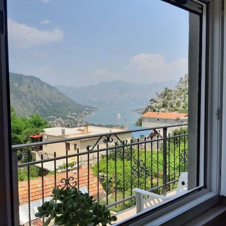 Apartment Perovic Kotor Exterior photo